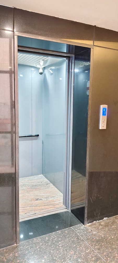 Hotel RK Residency