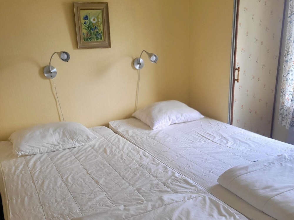 7 Person Holiday Home in KIL