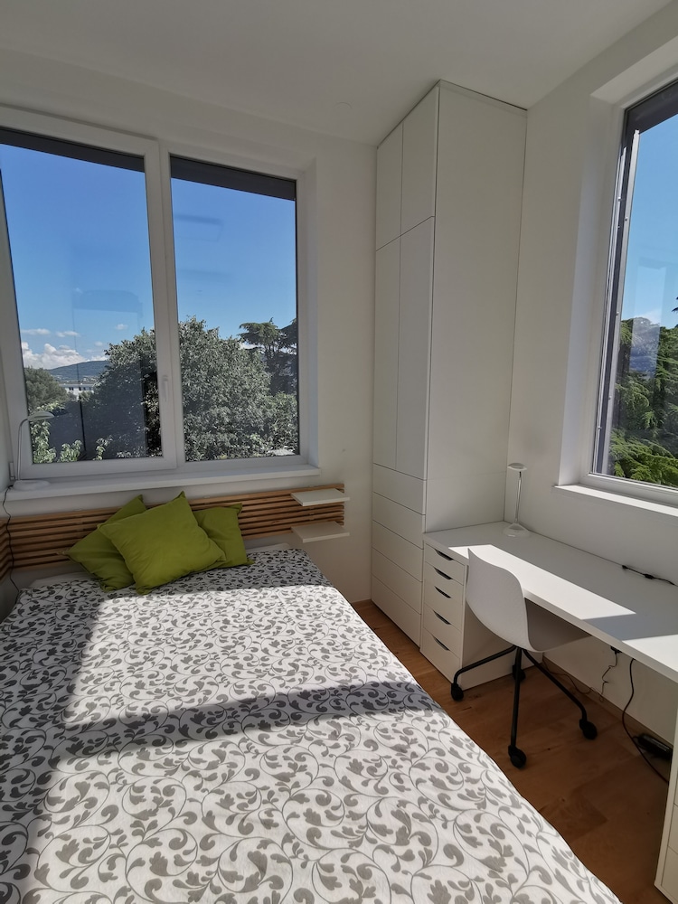 Apartments Egis Koper