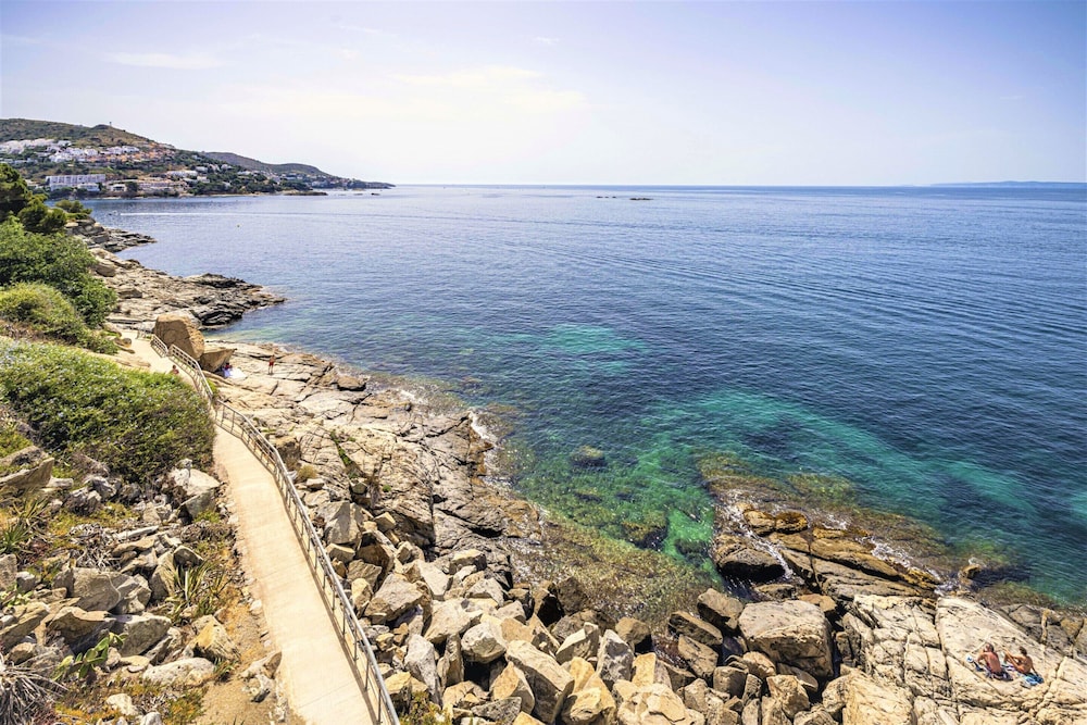 Apartment in Roses Near Canyelles Beach