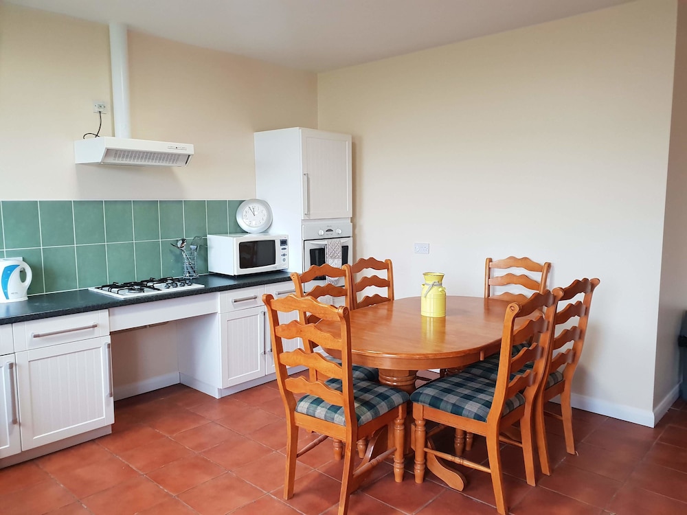Ingoldale Fully Adapted Apartments view 4