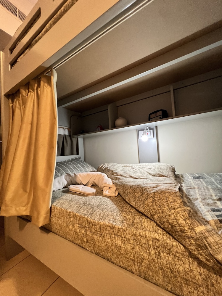 Robin Beach Hostel JBR