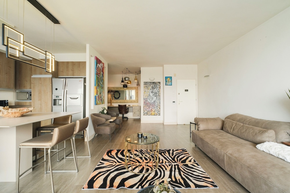 Ramat Aviv Stylish Stay by Sea N' Rent