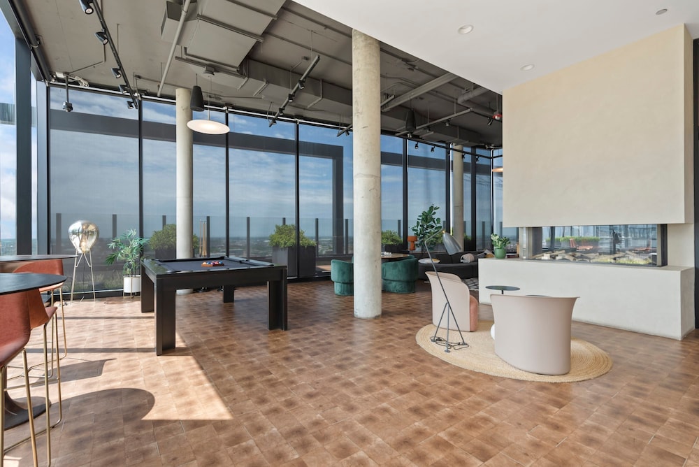 Fulton Market Penthouse 4BR Family Fun Views