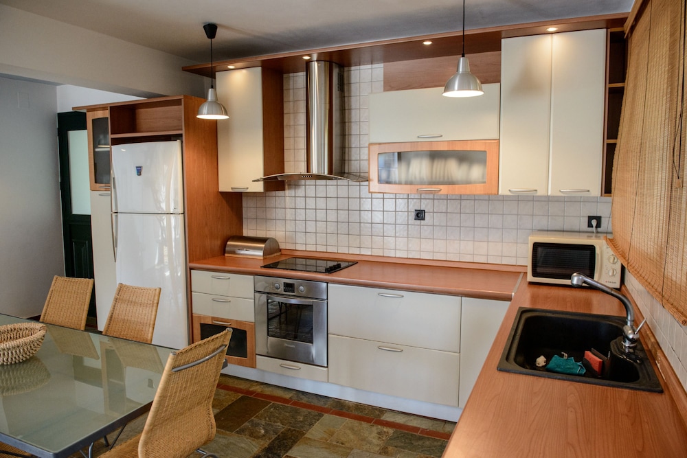 Elies Villa view 2