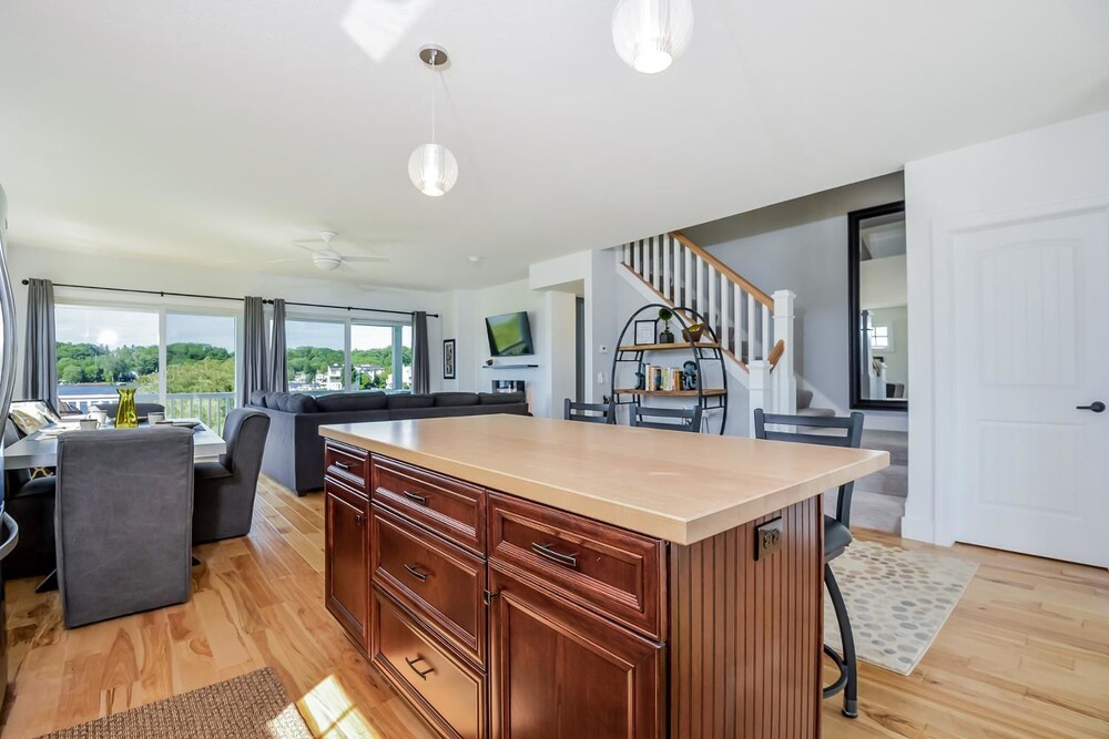 Swing Bridge Condo - Unit 40