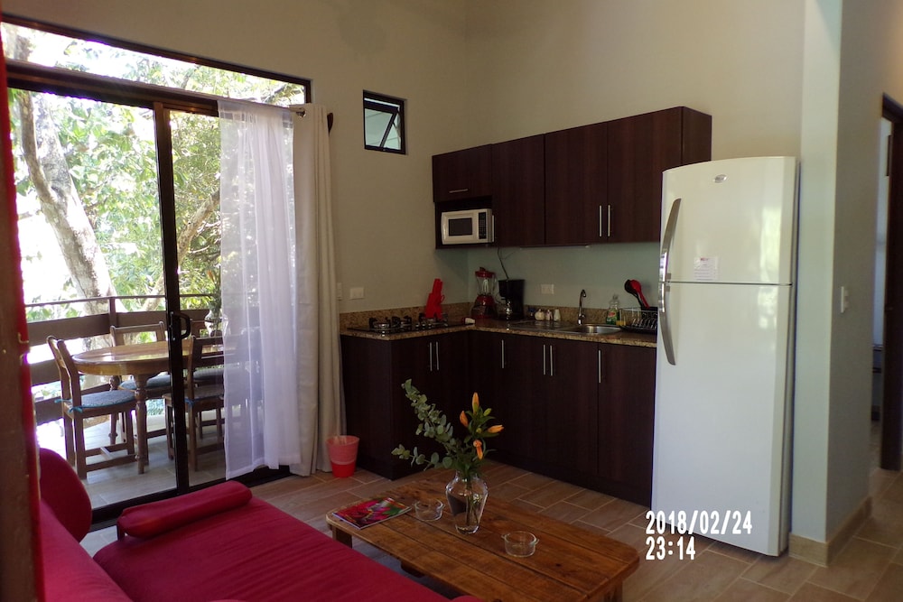 Mycasa's Bed and Breakfast