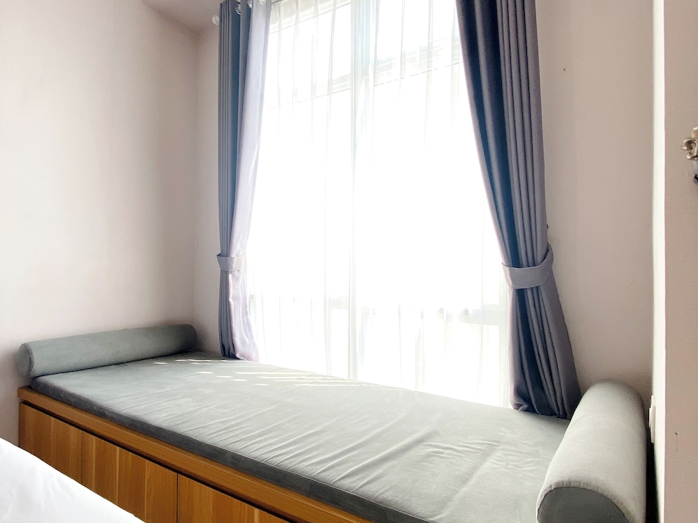 Wonderful And Homey Studio Vasanta Innopark Apartment
