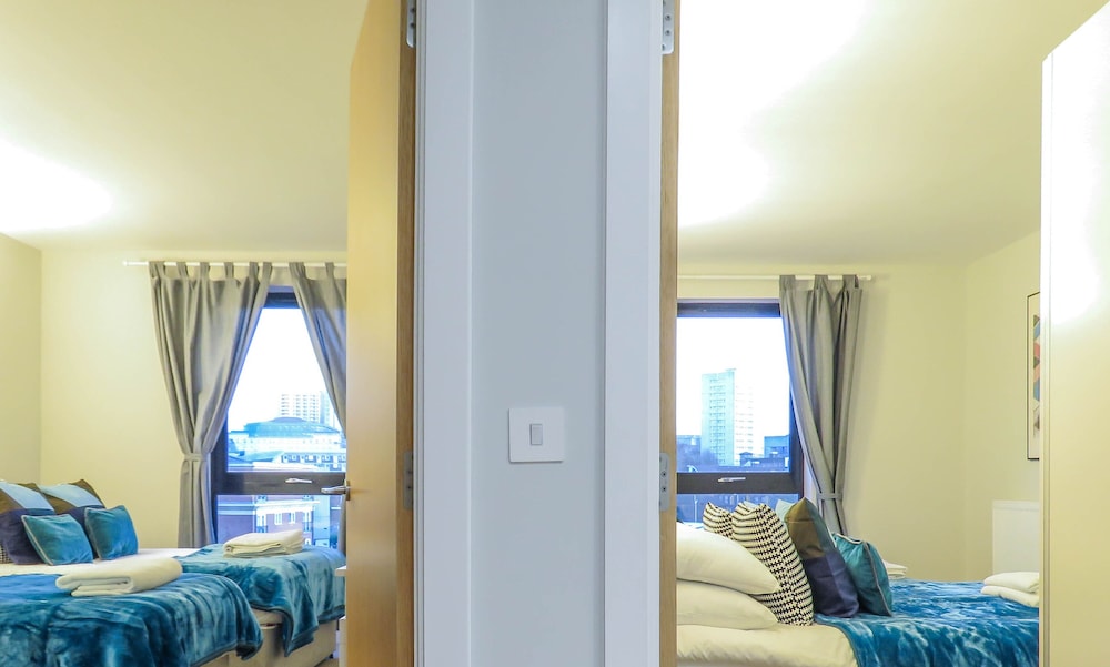 Tudors eSuites City Centre House view 4