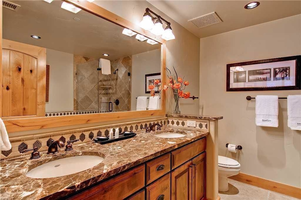 6107 Bear Lodge, Trappeur's Crossing Apartment 3