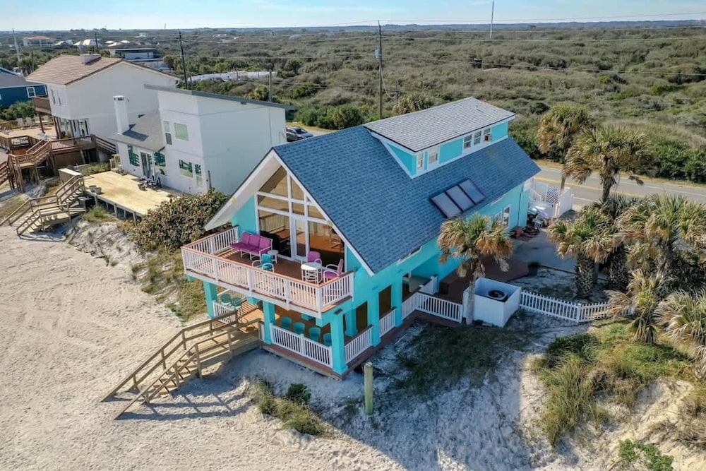 Oceanfront Serenity Under the Sea Tiki Bar BBQ