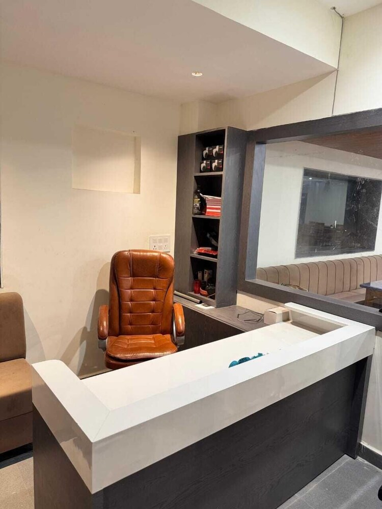 Hotel Grand Lucent