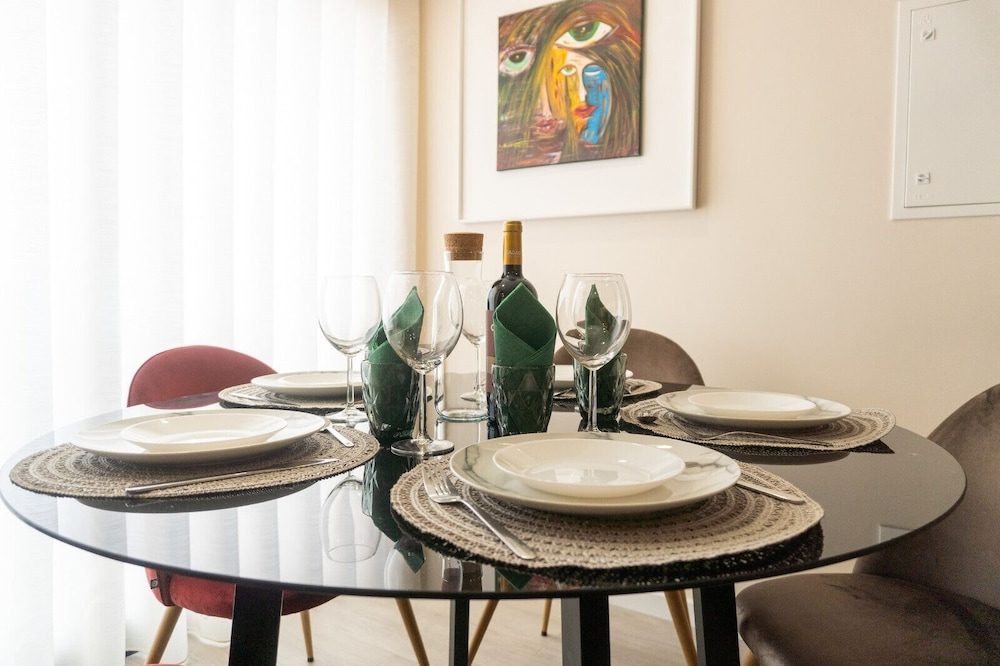 City Center Comfort Apartment B by Vacationy