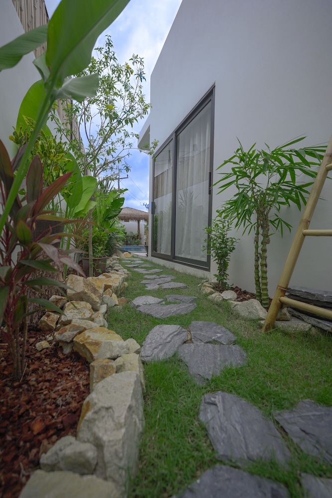 Barefoot Villas by Satori