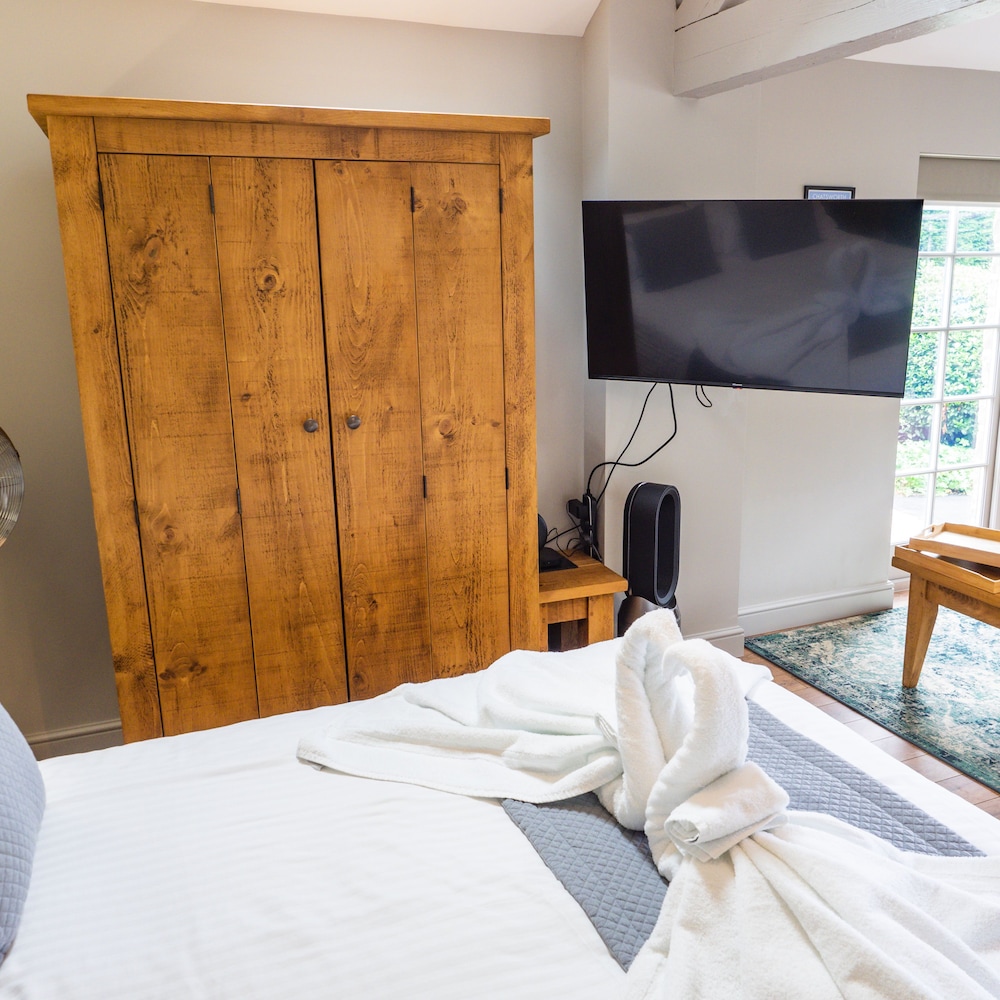 1 Bed Studio in Two Dales, Near Matlock & Bakewell view 4