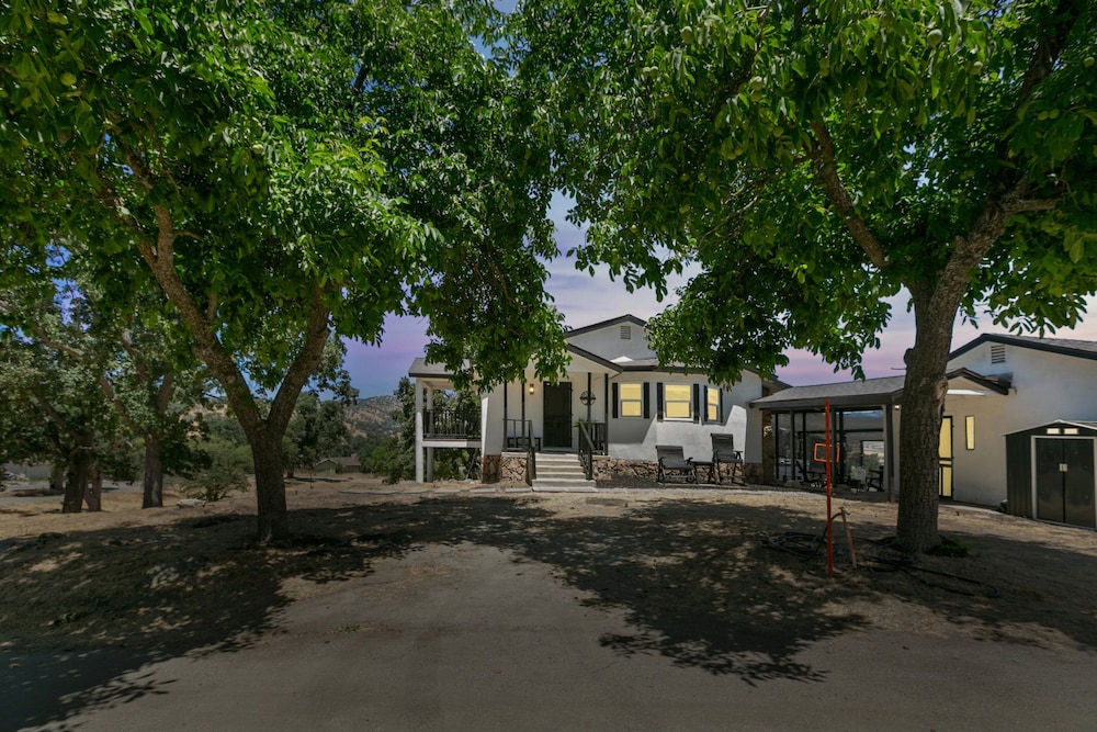 Desert Mountain Escape With Private Hot Tub 1 Bedroom Home