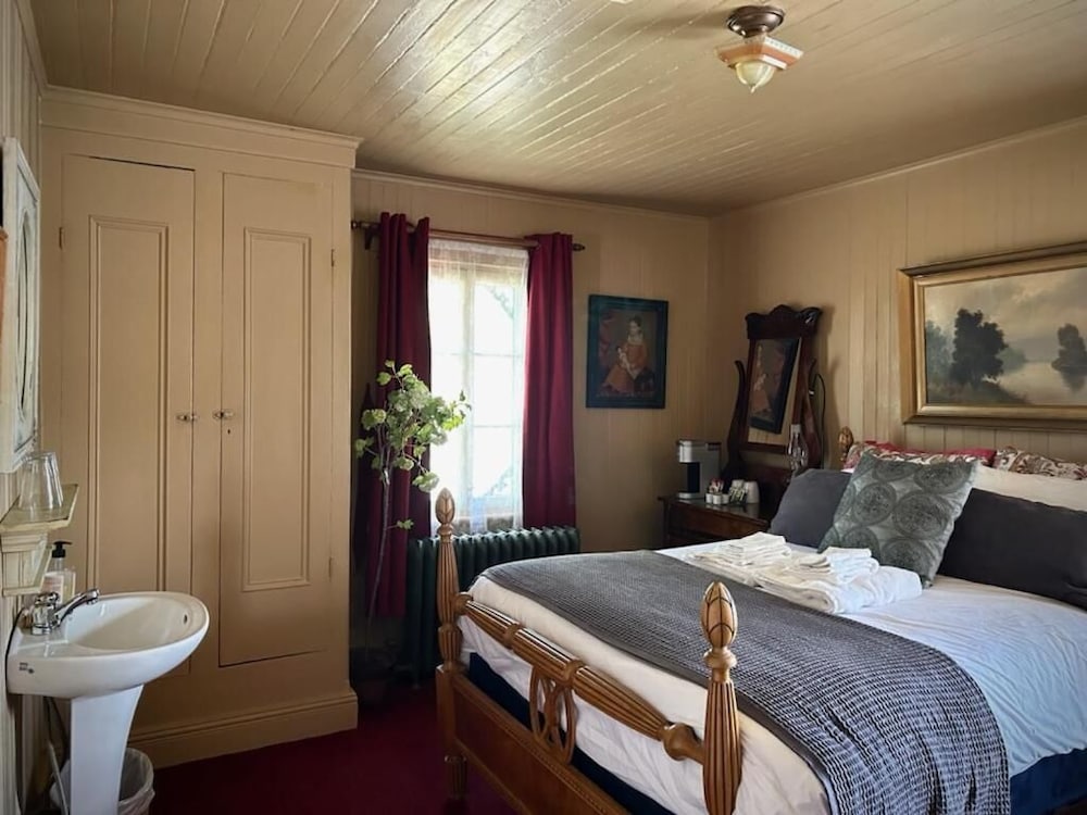 Auberge du Mange Grenouille - Image 2