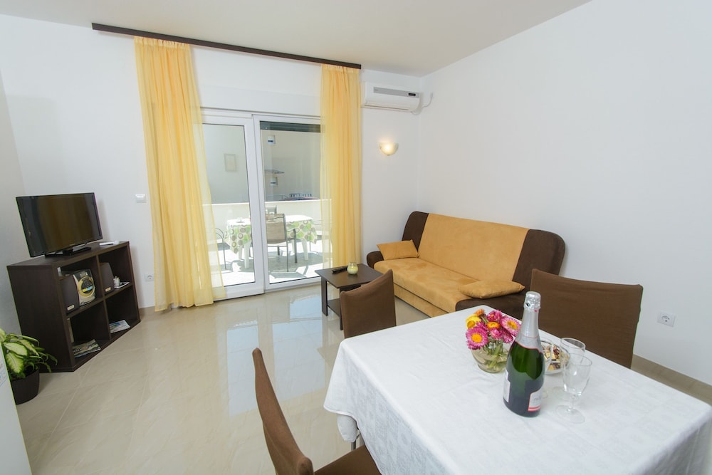 Apartment Center Trogir 2 view 5