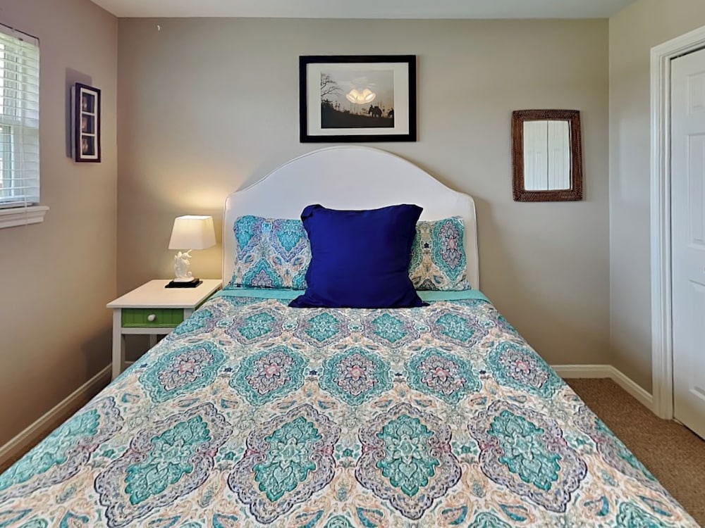 Molly's Dune by Ryson Vacation Rentals