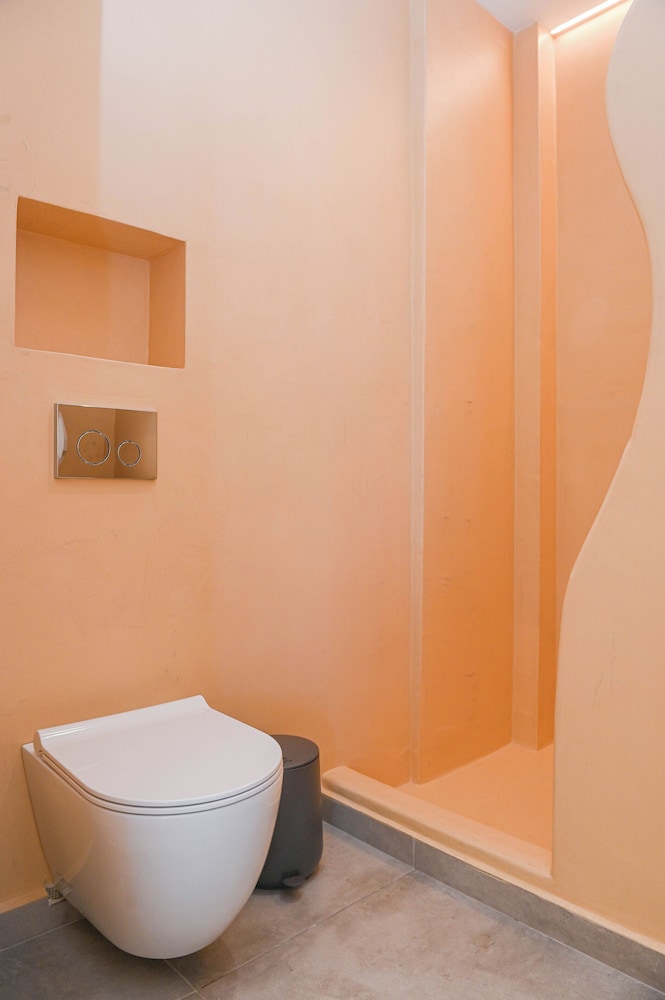 MAEVA Santorini Suites