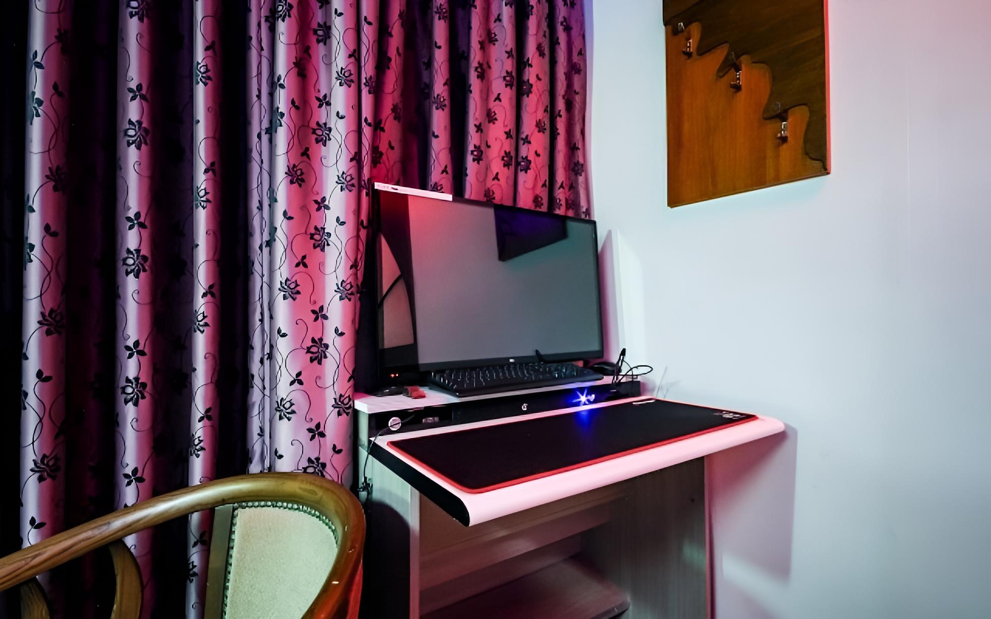 Photo 10