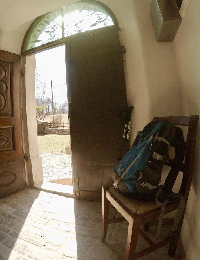 4lander House Balins
