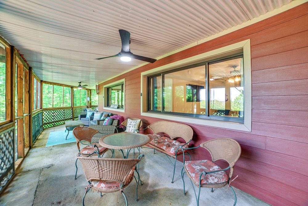 Kentucky Lake Retreat: A Memory-making Getaway