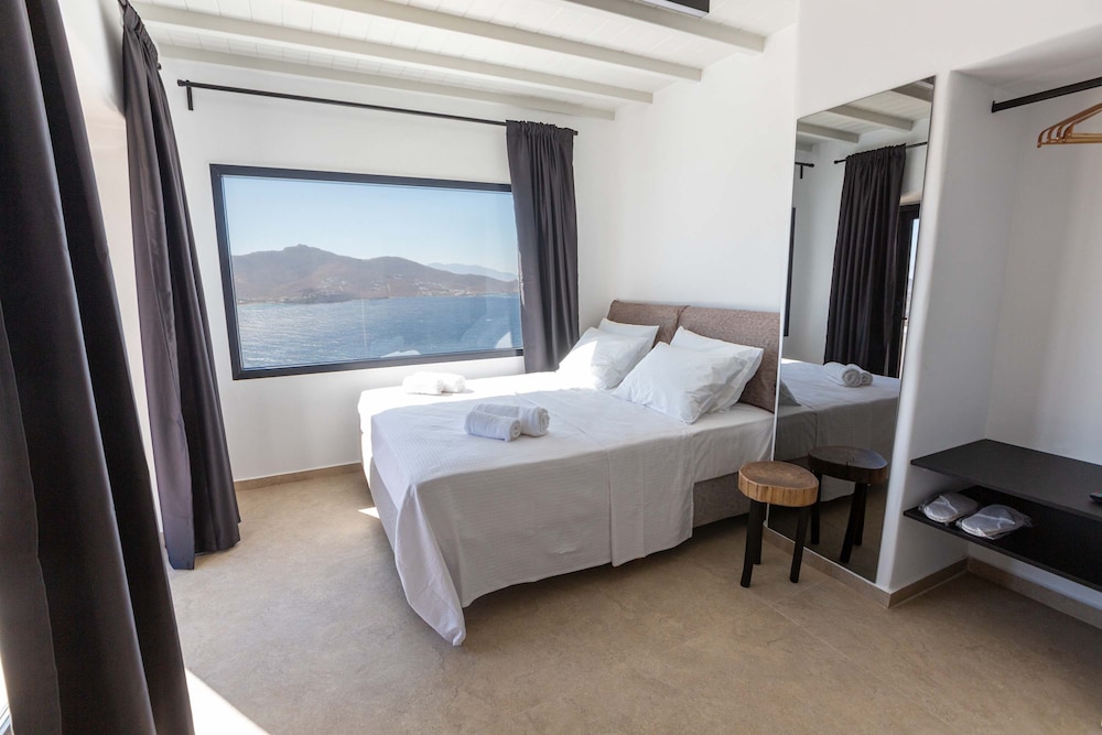 Amaze Mykonos Luxury Seaview Retreat