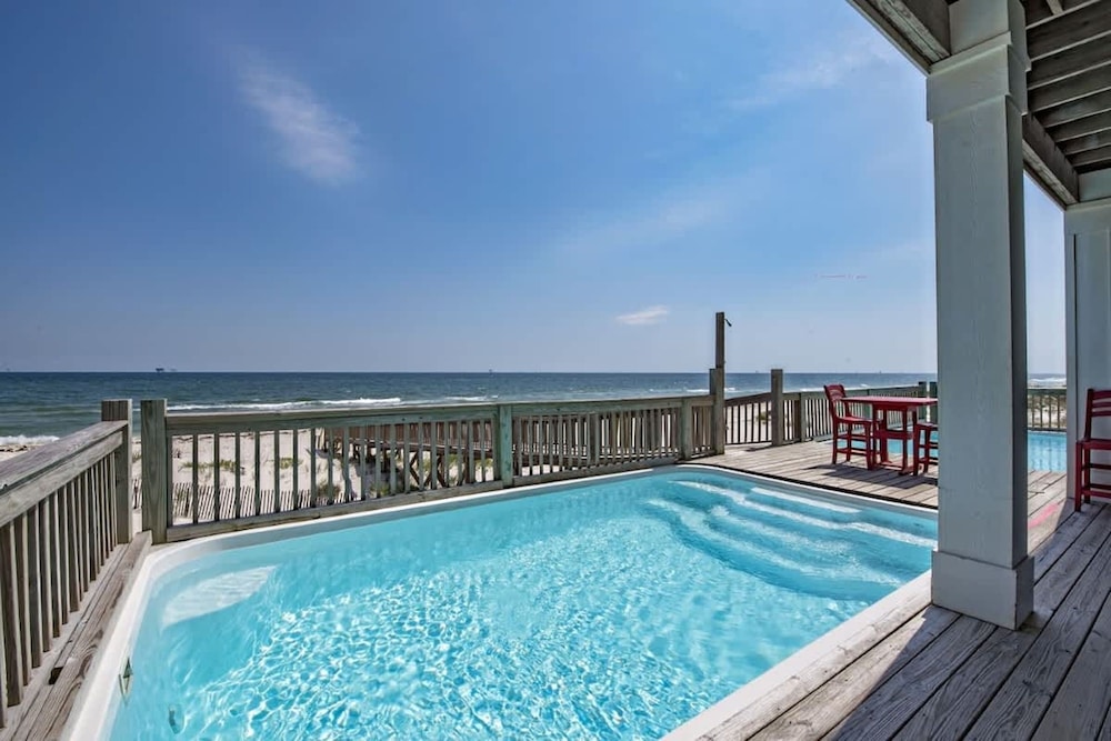 Beachfront 5bed Easybreezy East