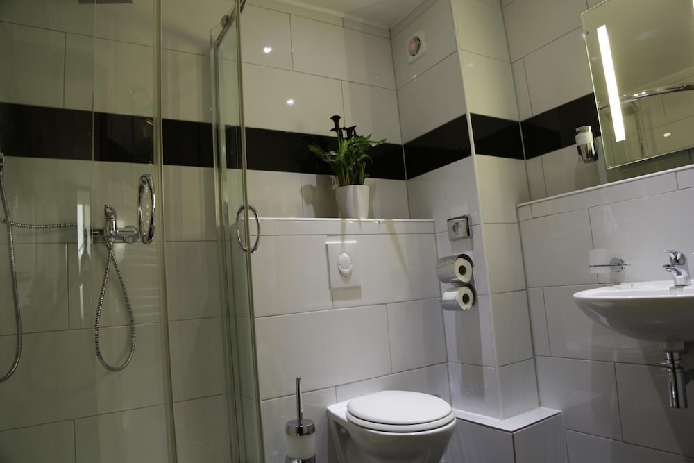 Hannover Vacations - Alexander Business Hotel - Property Image 7