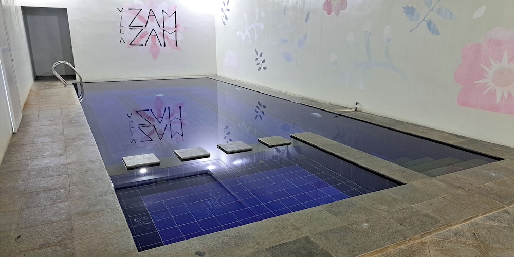 Villa Zam Zam Puncak