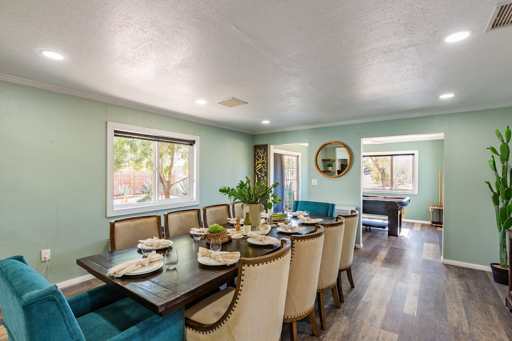 Sunset Grove by Avantstay New Pool Desert Views