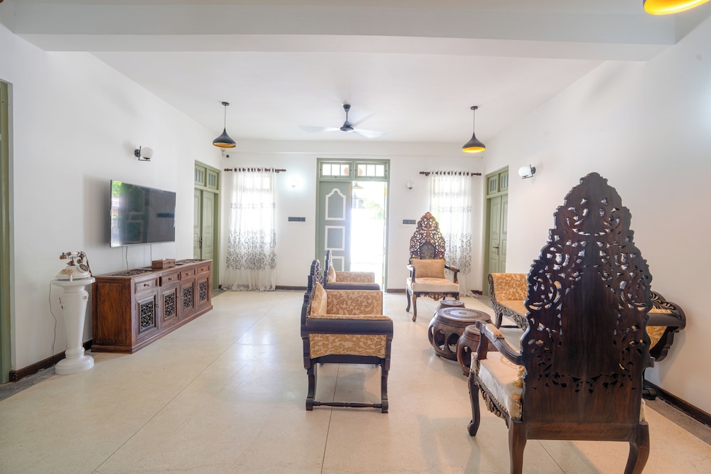 Amara Chairmans Bungalow