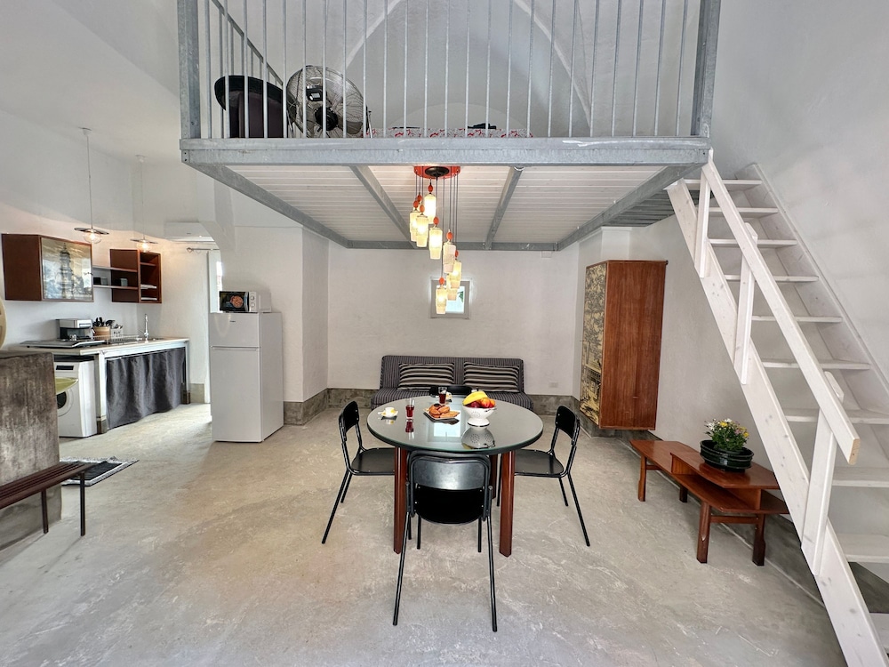 Lu Parmientu With 1 Bedrooms and 1 Bathrooms