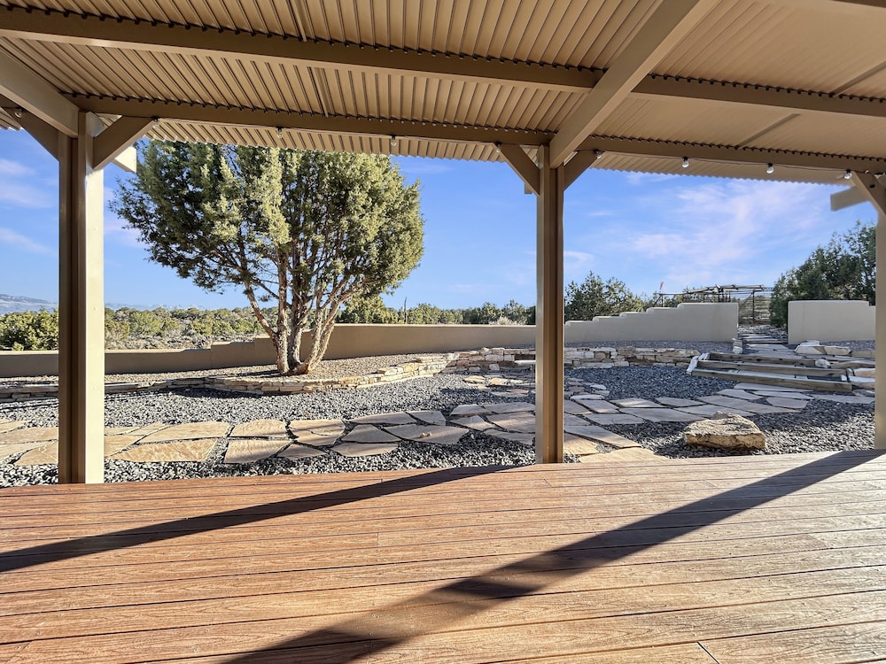 Whispering Deer Retreat 3 Bedroom Home