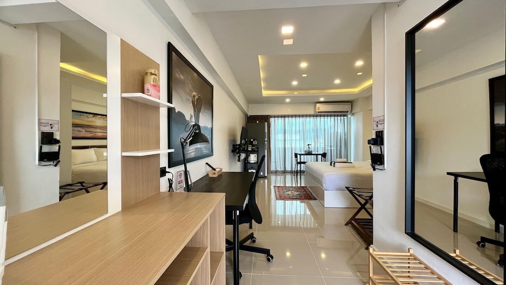 Heritage - Modern Studio Shared Pool, City Centre