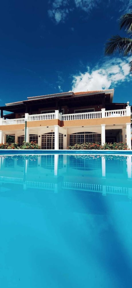 9th Hole Villa