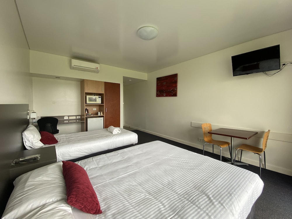 Country Roads Motor Inn Dysart