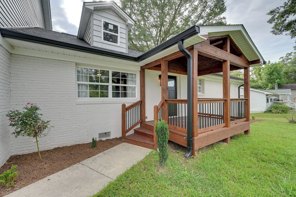 5 Mi to Lake Thom-a-lex: Family-friendly Retreat