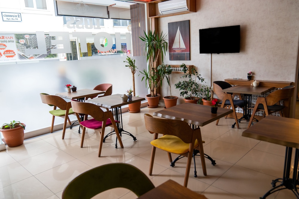 Loss Hotel - Image 68