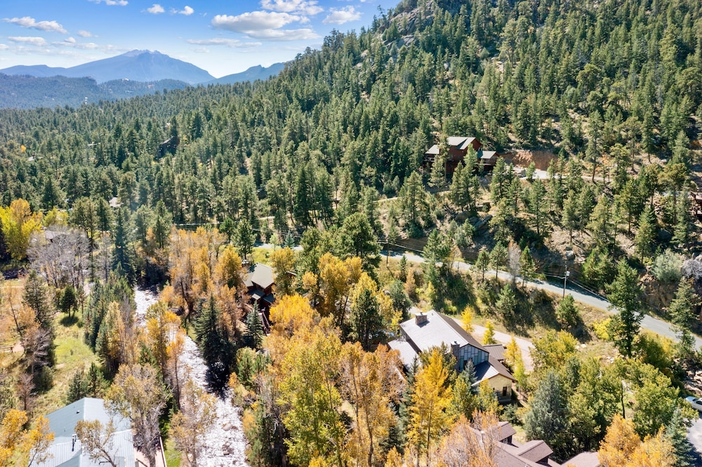 Rhapsody On Fall River Vacation By Estes Park S 4 Bedroom Home by RedAwning view 3