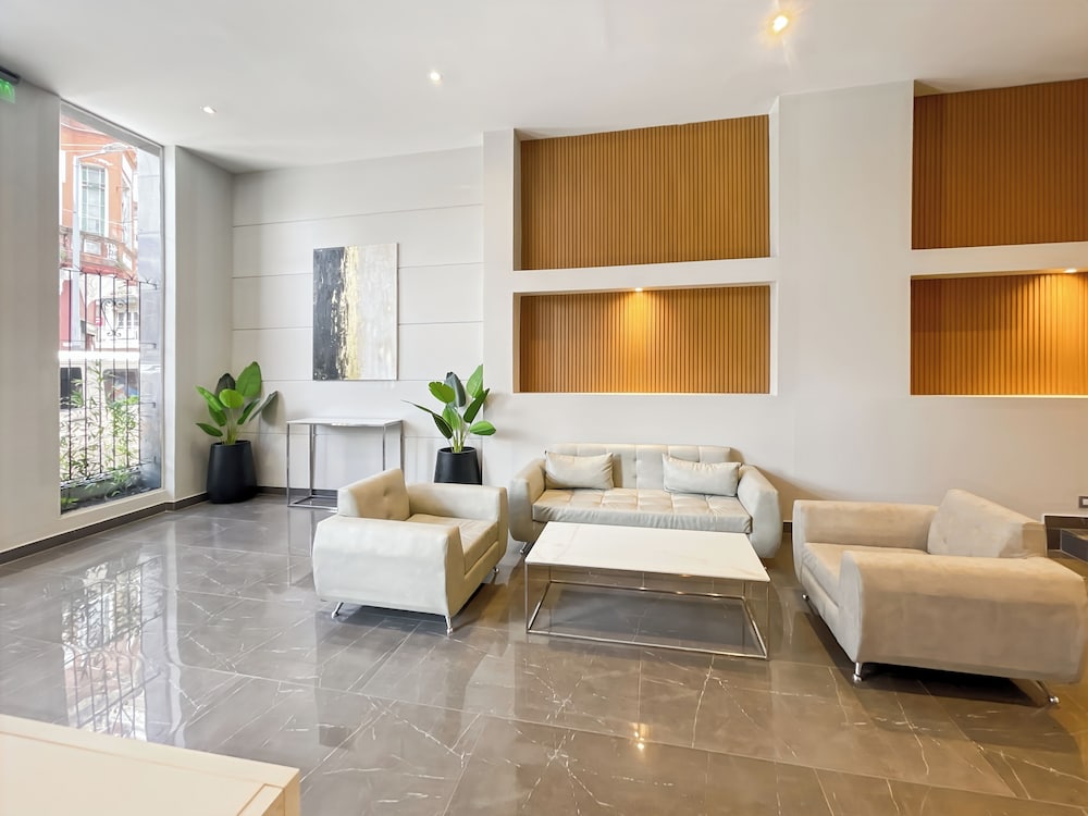 Ayres Suites Cochabamba