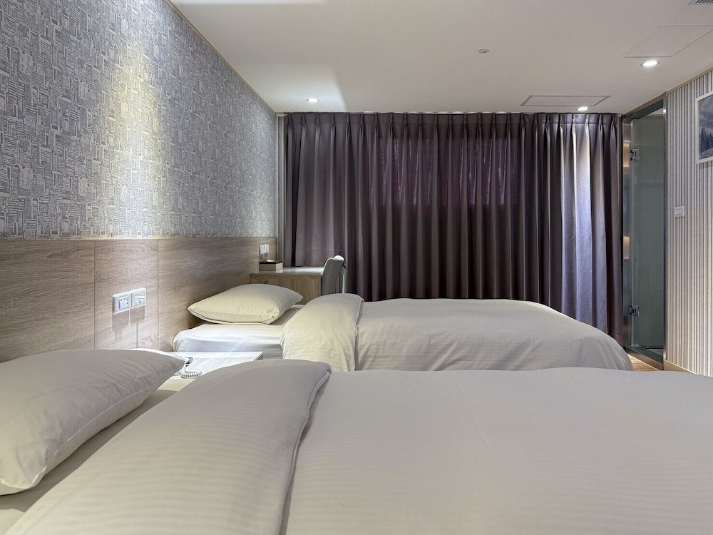 ElEnce Hotel
