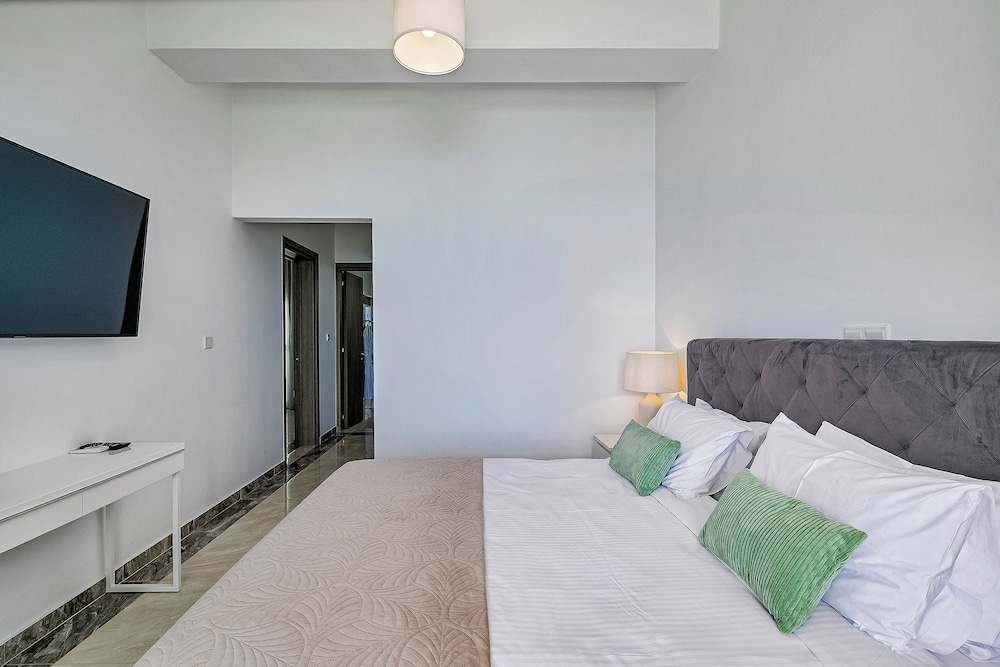 Olymp Luxury Villa C