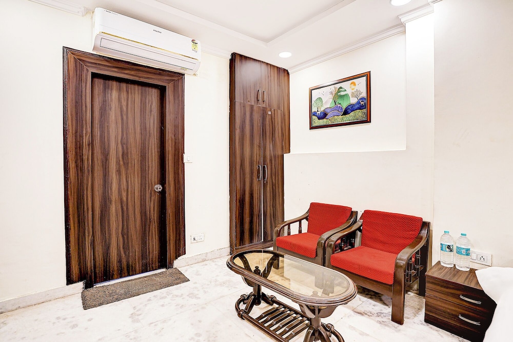 Fabhotel Comfort Stay I