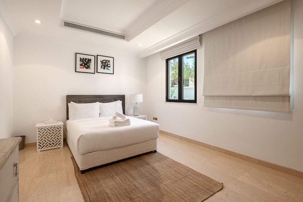 Beachfront Signature Villa - Mint Stay