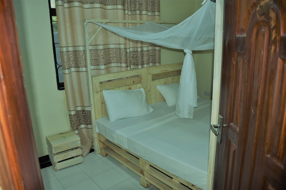 Afri House view 3