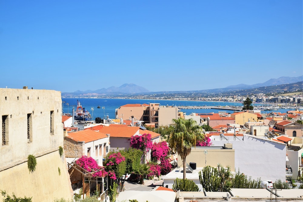 Near the Beach Old Town Rethymno