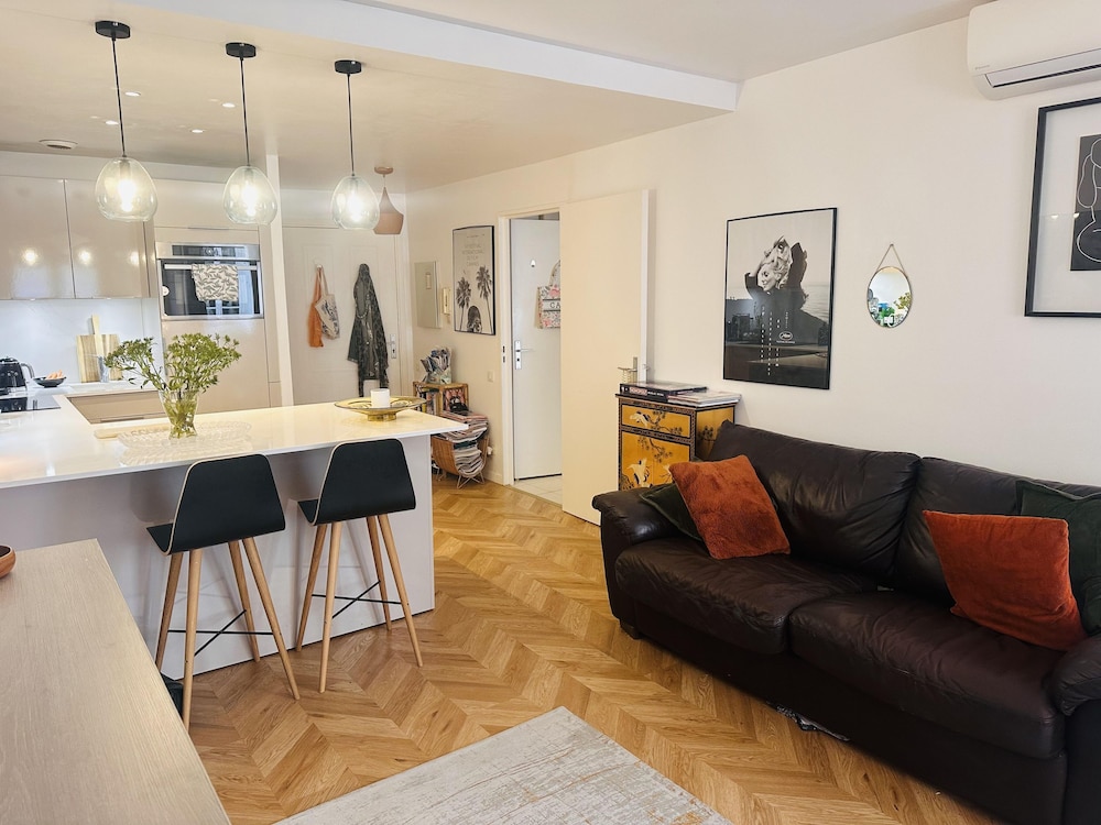 Lovely one Bedroom Apartment With Balcony Wifi Just Minutes Walk From Palais and Cannes Beaches - 109