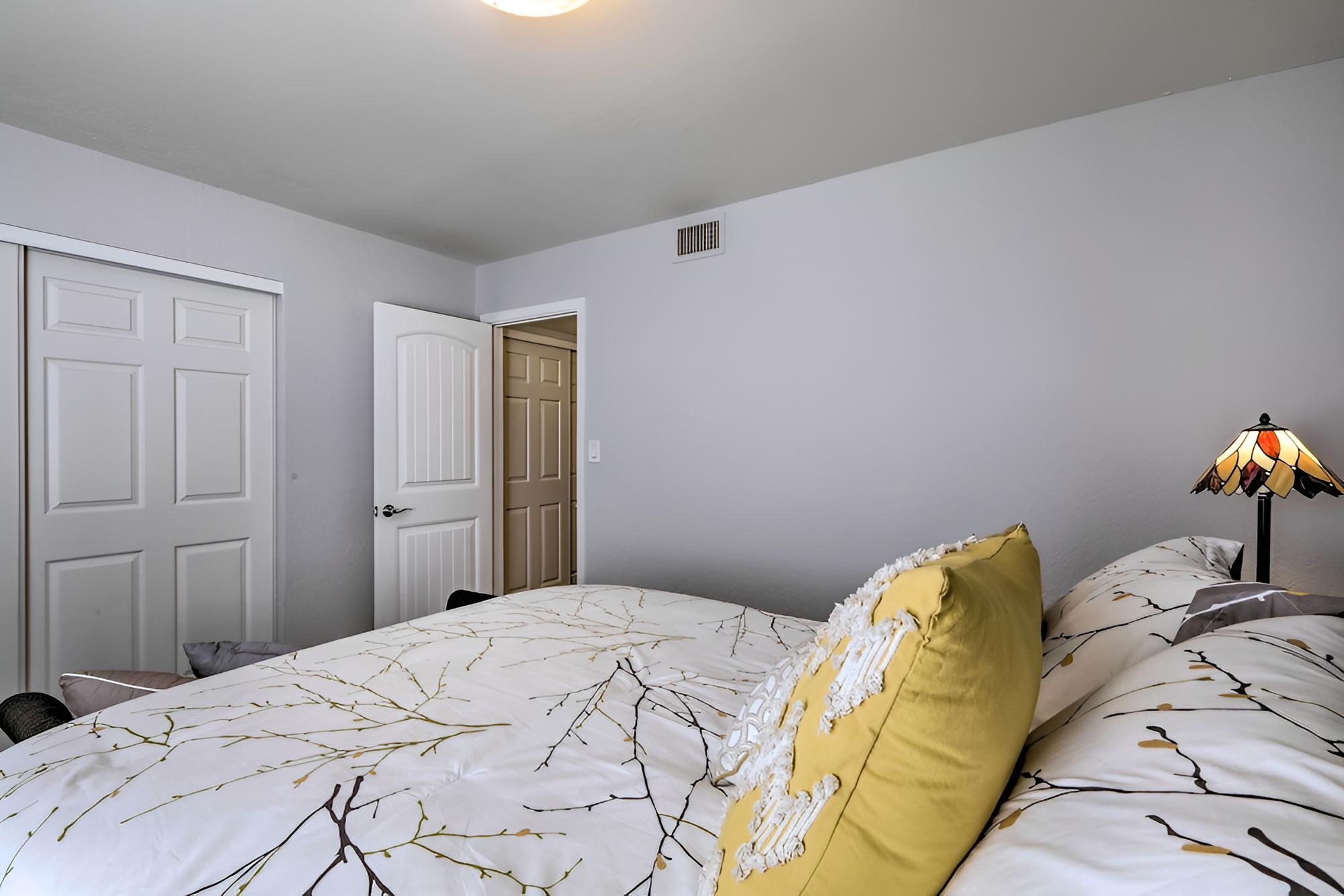 Sedona Escape: Walk to Dining, 7 Mi to Uptown! view 4
